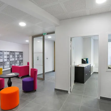 Aparthotel Nemea Centre *