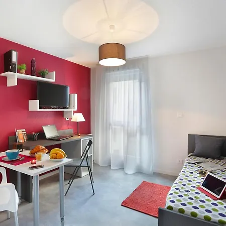 Apartahotel Résidence Néméa Centre