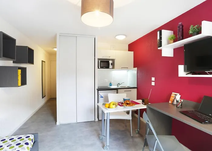 Nemea Centre كليرمونت-فيراند